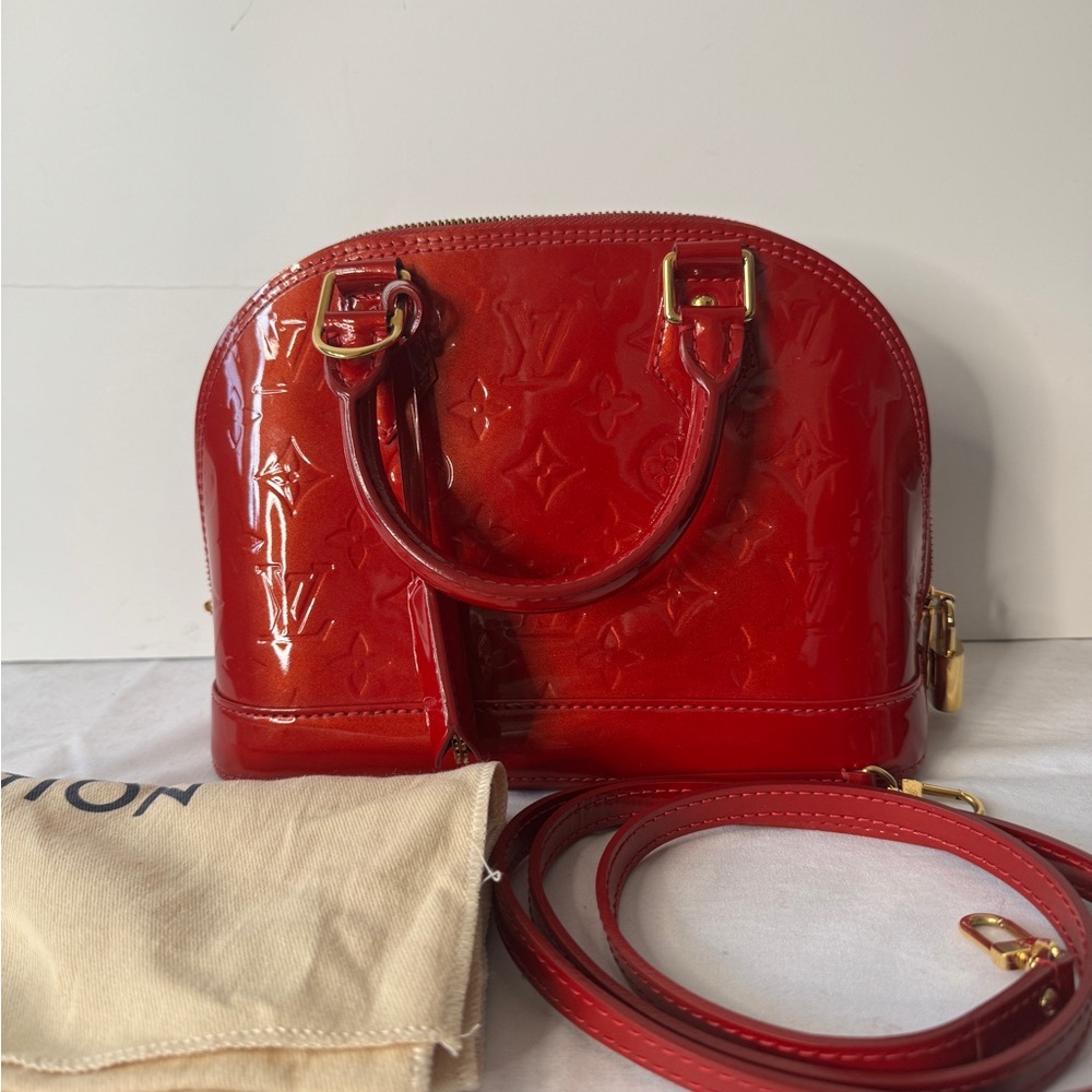 LOUIS VUITTON RED VERNIS ALMA BB